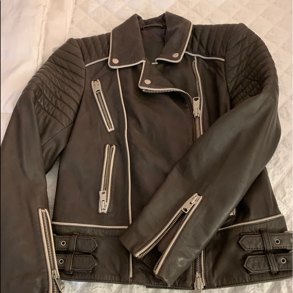 Super Chic - image 3